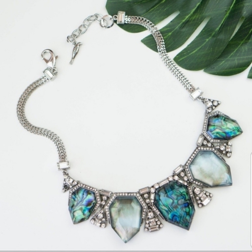 𝅺Chloe& Isabel Necklace and matching pierced earrings - Picture 4 of 8
